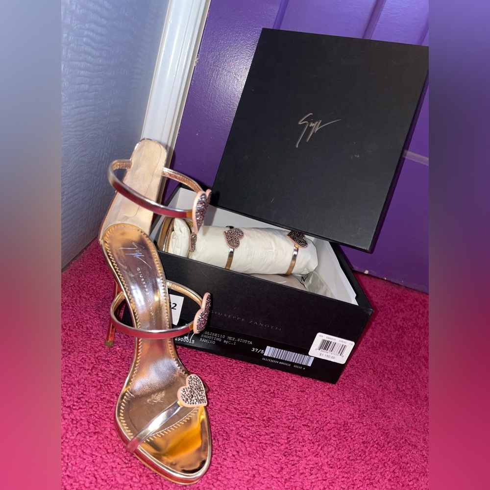 Rose Gold Giuseppe Zanotti Heels , women’s size 7.5 , worn only twice. - Picture 2 of 4